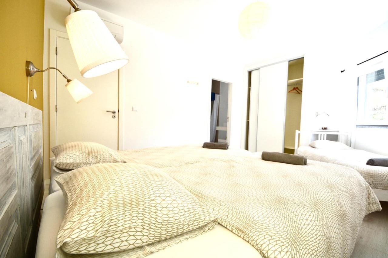 The Maverick Surfvillas โลรินญา ภายนอก รูปภาพ