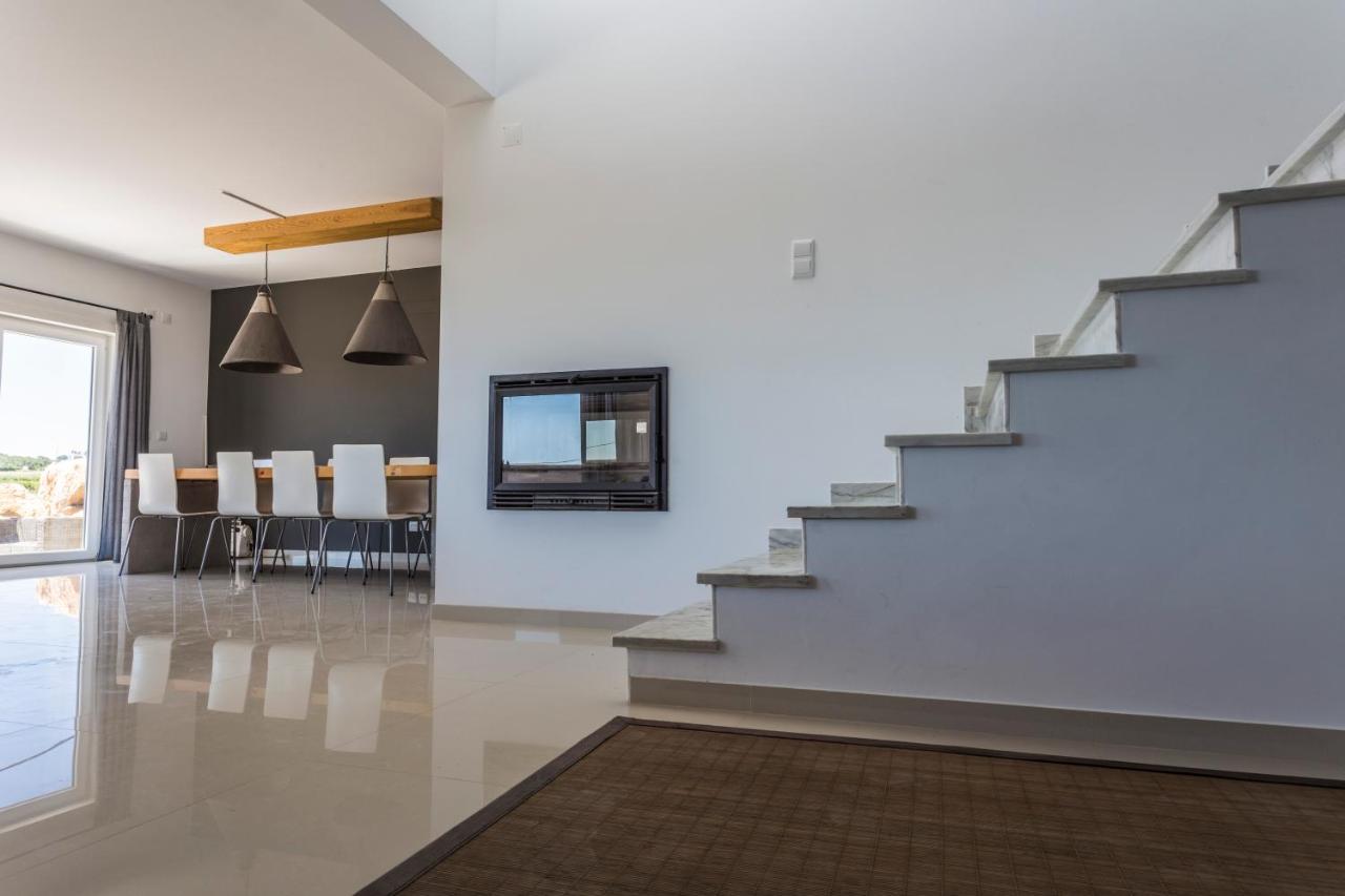 The Maverick Surfvillas โลรินญา ภายนอก รูปภาพ