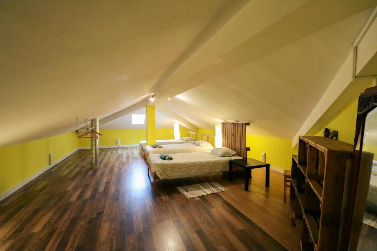 The Maverick Surfvillas โลรินญา ภายนอก รูปภาพ